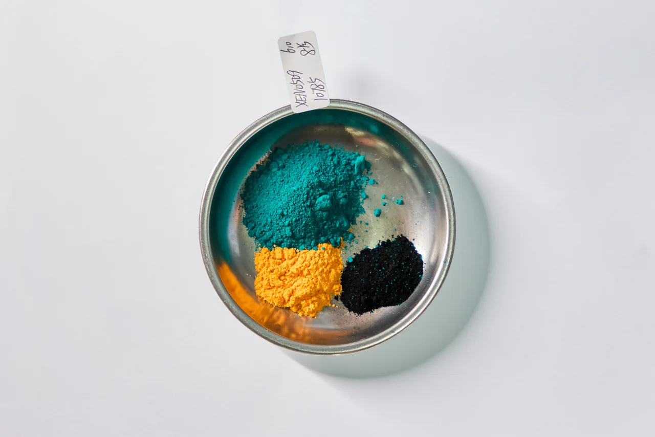 Turquoise colour begins with a measured recipe.