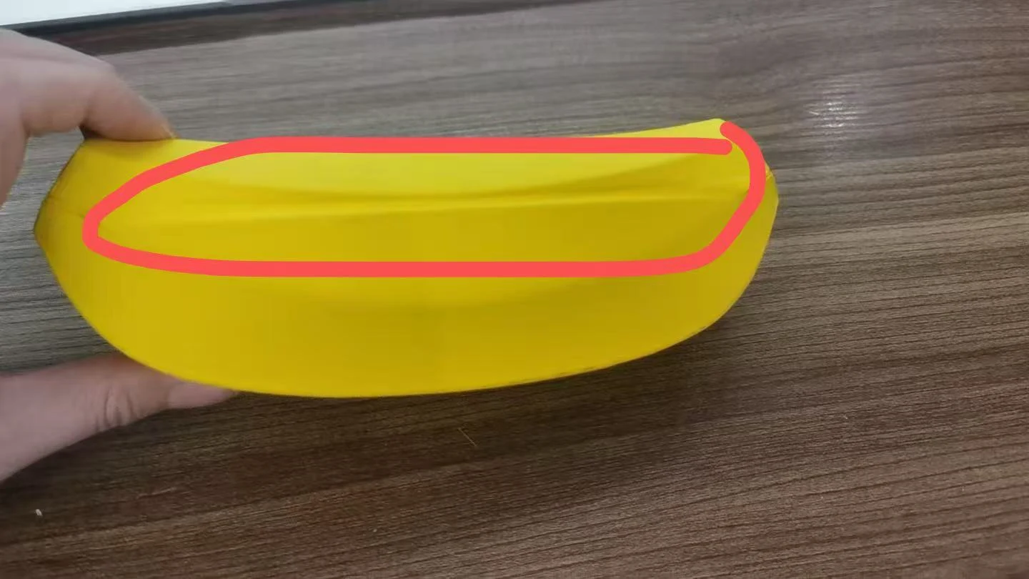 Prototipo giallo con annotazioni rosse sulla curva da correggere