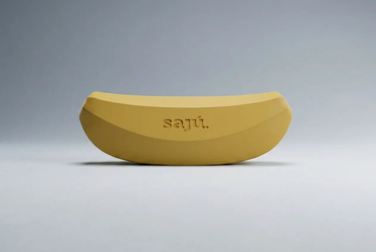 Banana-shaped eyewear case in yellow